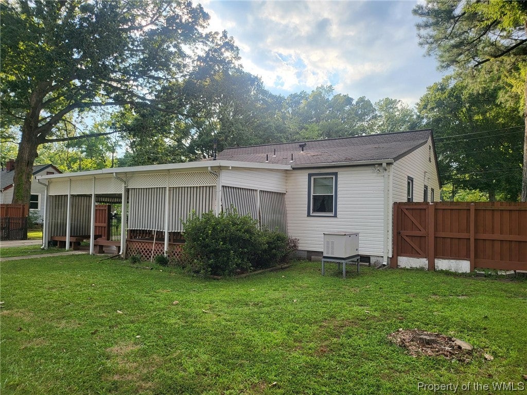108 Harrison Road Newport News, VA 23601 - Photo 5 of 38 Gallery Image 5