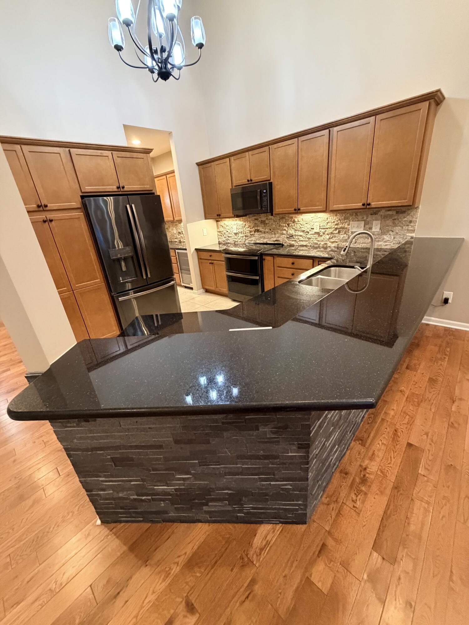 4428 Bridgeview Lane Canton, MI 48188 - Photo 12 of 47 IMG_7327