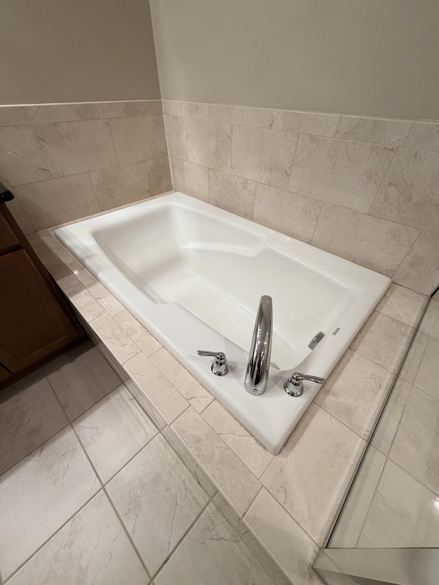 4428 Bridgeview Lane Canton, MI 48188 - Photo 24 of 47 IMG_7368