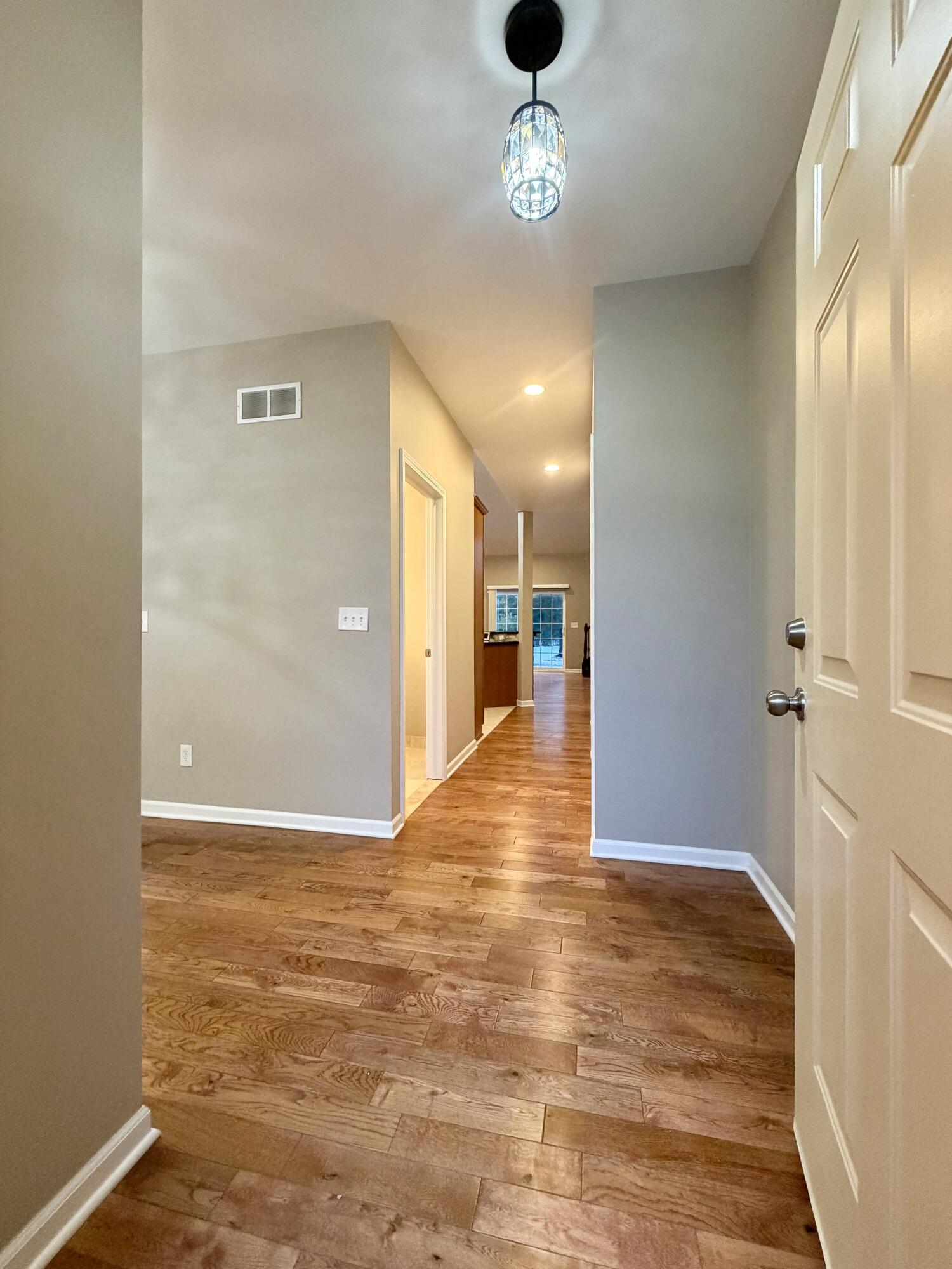 4428 Bridgeview Lane Canton, MI 48188 - Photo 3 of 47 IMG_7305