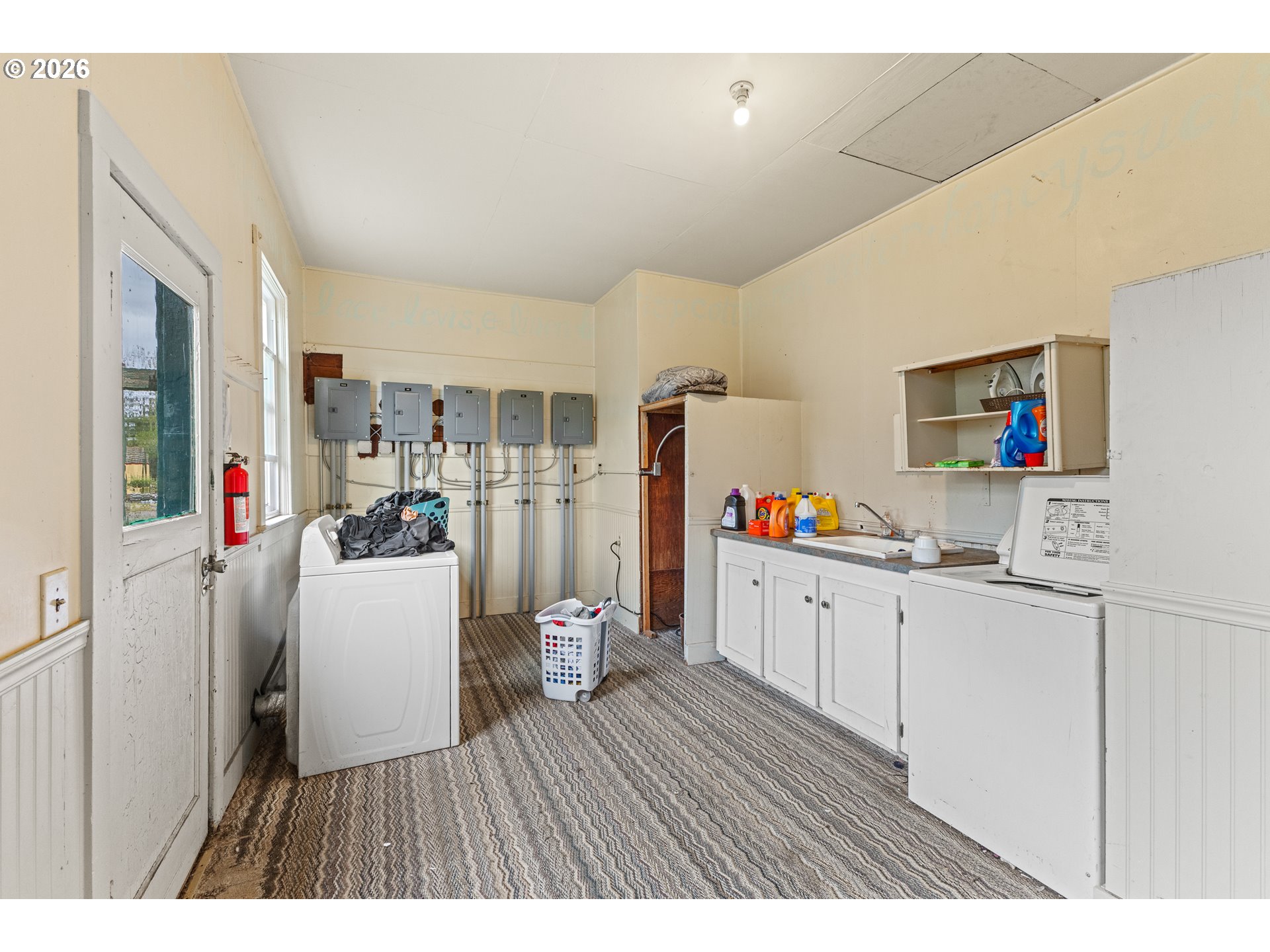 205 East 12th Street Coquille, OR 97423 - Photo 4 of 32