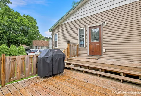 $300,000 | 39 Fairfax, Fox Lake, IL 60020