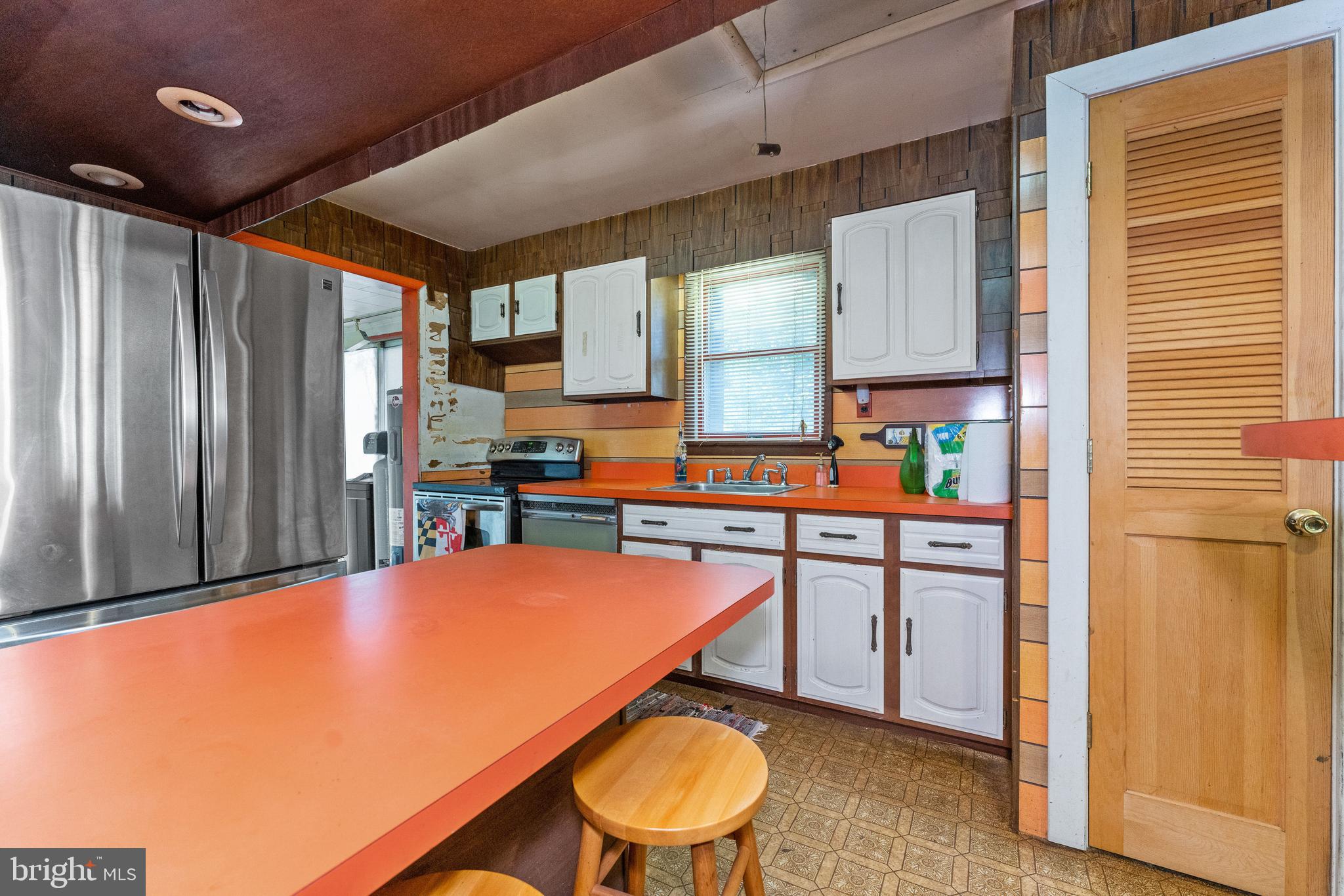 1710 Ridgely Road Edgewater, MD 21037 - Photo 16 of 28