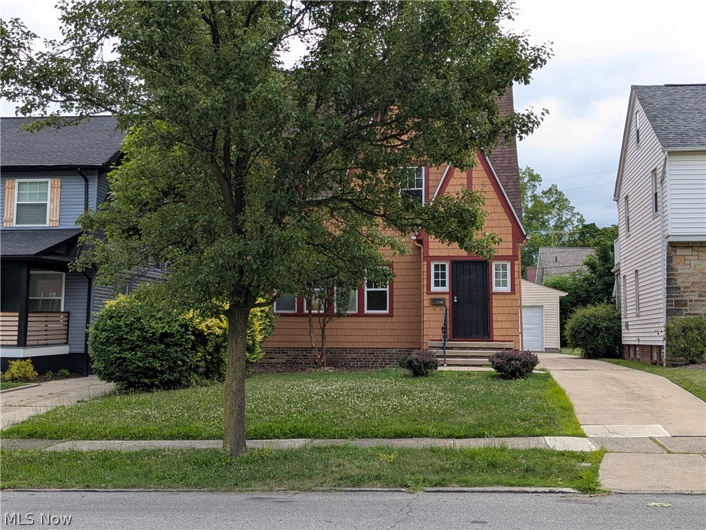1151 Quilliams Road Cleveland Heights, OH 44121 - Photo 2 of 30
