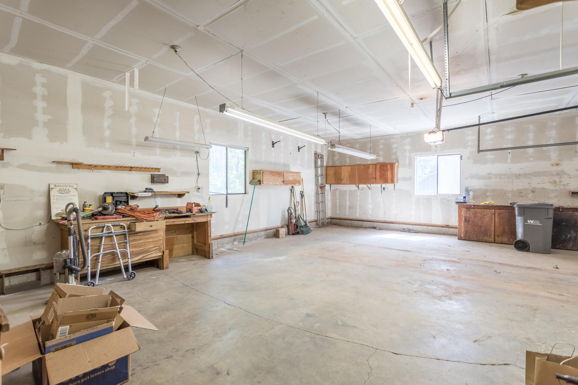 7555 Brett Road Shingletown, CA 96088 - Photo 20 of 23 Garage