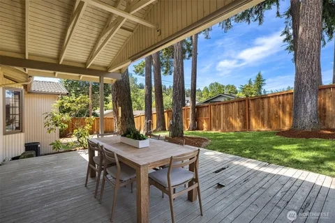$1,790,000 | 621 128th Avenue Southeast, Bellevue, WA 98005
