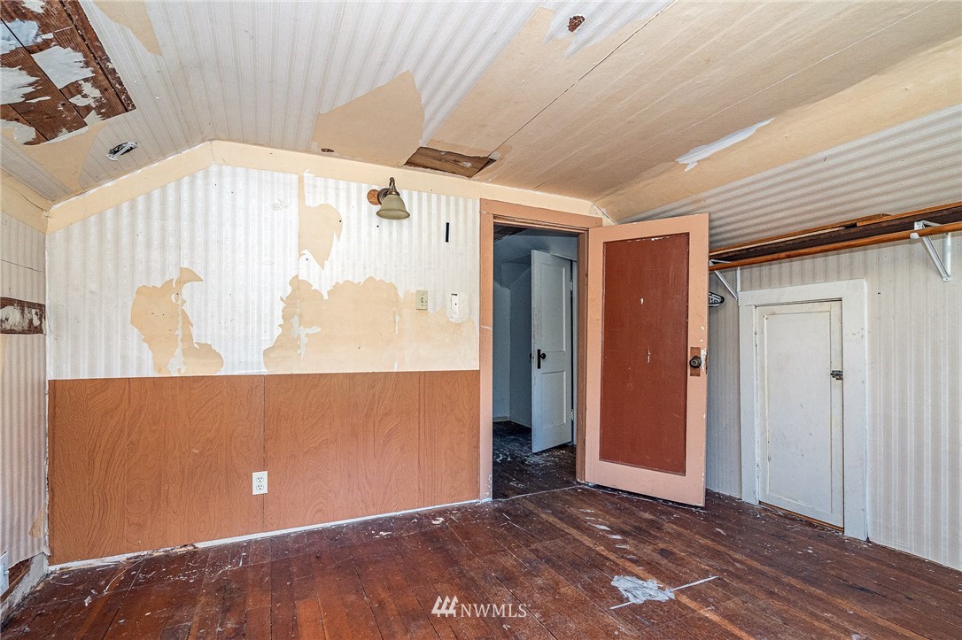 188 Wirta Road Winlock, WA 98596 - Photo 14 of 30 a view of an empty room