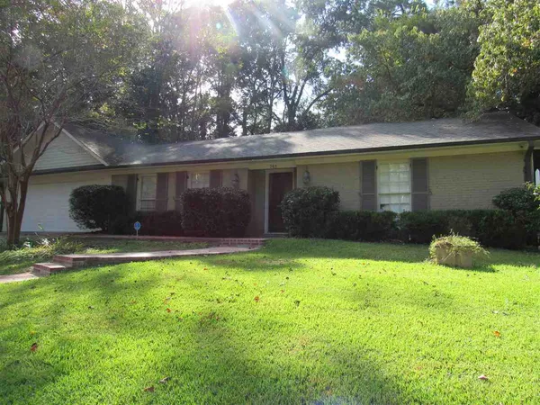 $1,995 | 741 Sherwood Drive, Jackson, MS 39216