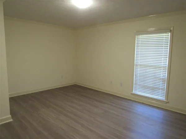 $1,995 | 741 Sherwood Drive, Jackson, MS 39216