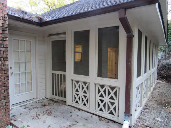 $1,995 | 741 Sherwood Drive, Jackson, MS 39216