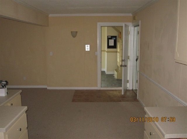 2377 Walton Blvd., Unit 14 Rochester, MI 48309 - Photo 5 of 6 31000291-4.JPG