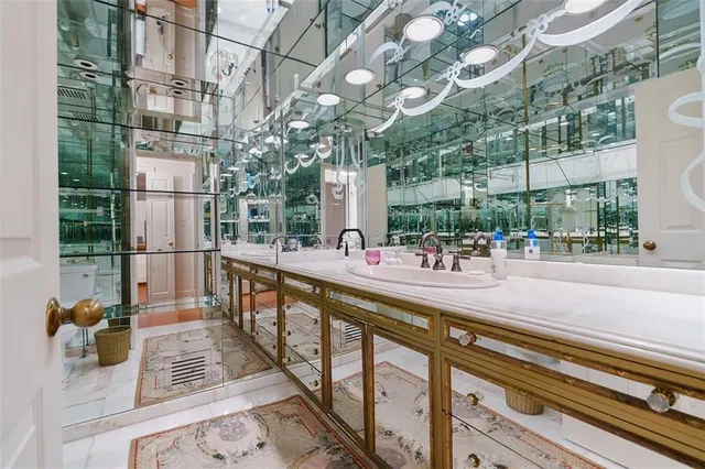 a outdoor view with sitting space