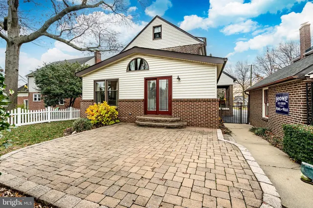a view of a house with a garage