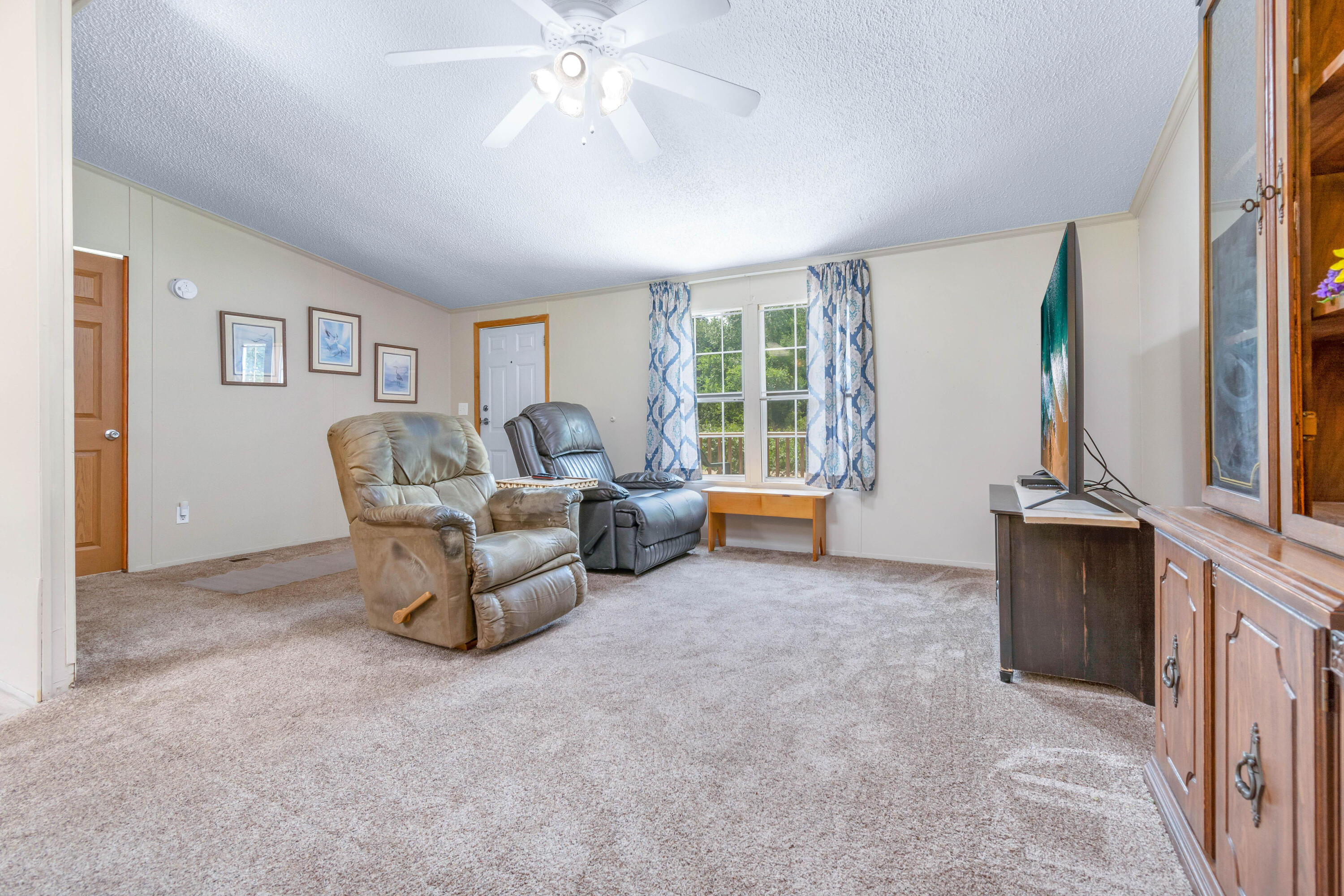 3052 Genesee Road Jonesville, MI 49250 - Photo 11 of 34 28