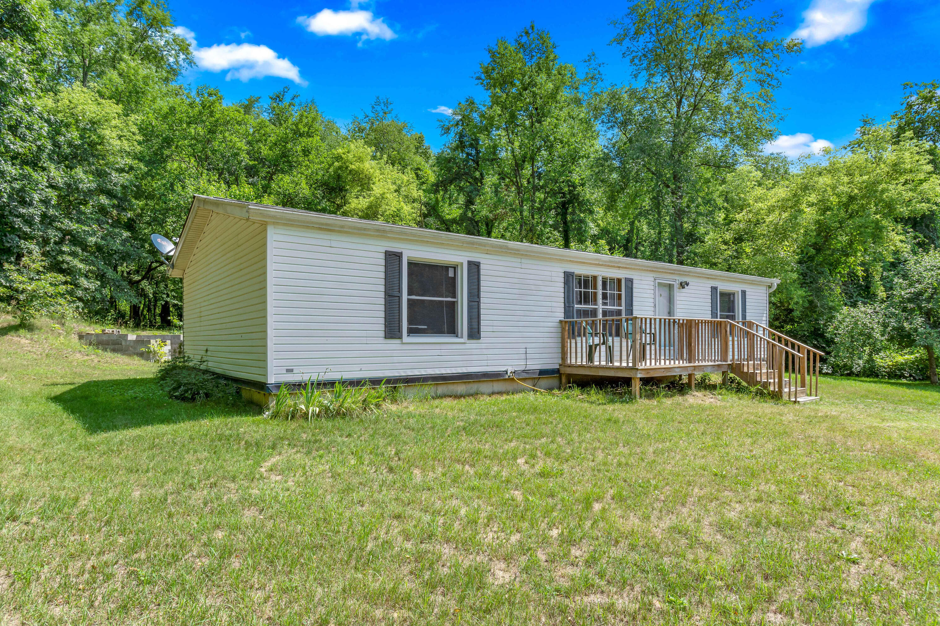 3052 Genesee Road Jonesville, MI 49250 - Photo 6 of 34 17