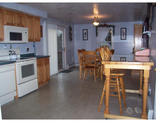 67 North Sturbridge Road Charlton, MA 01507 - Photo 8 of 20 Gallery Image 8