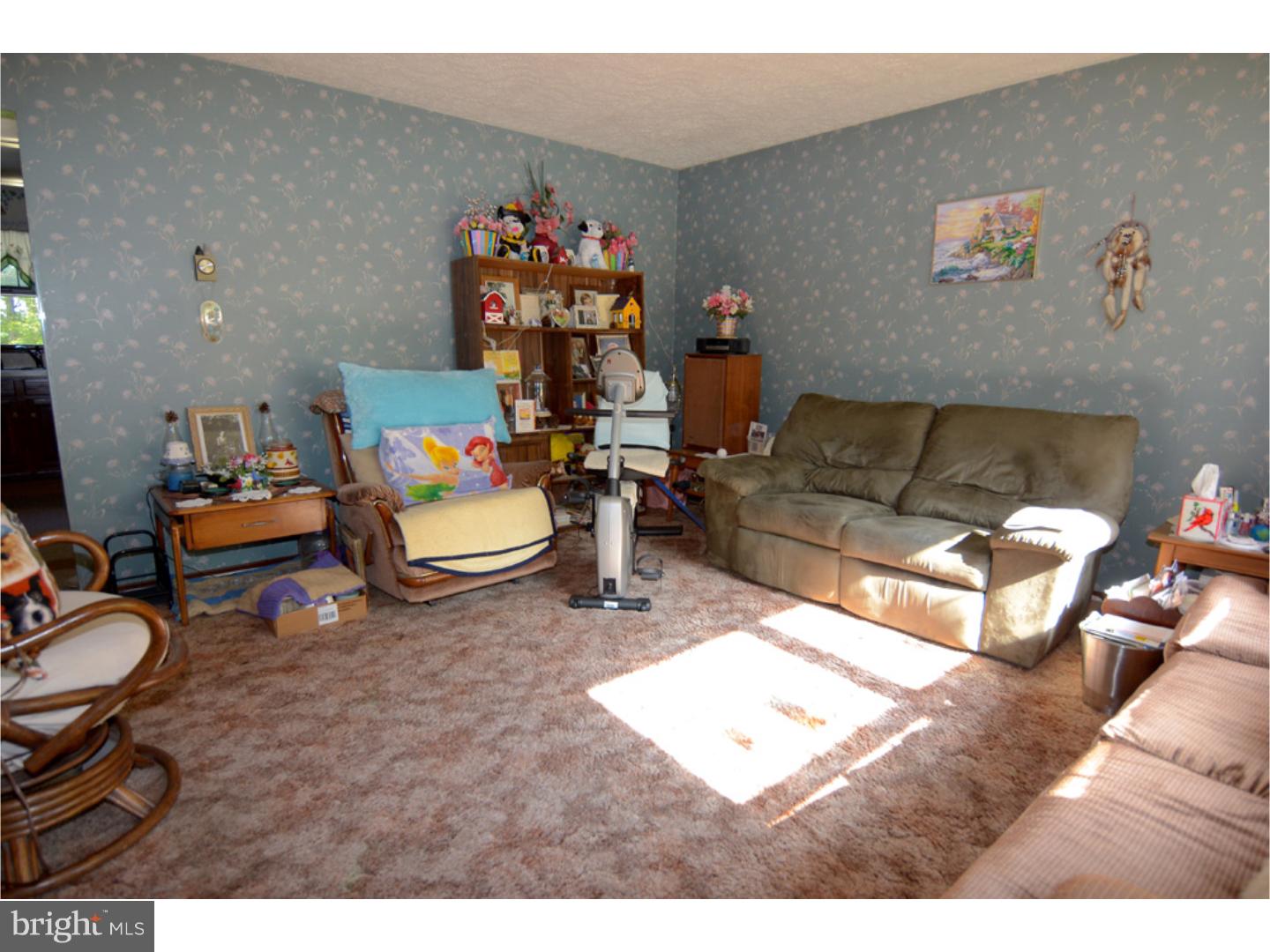 3138 Mannerchor Road Reading, PA 19605 - Photo 2 of 23