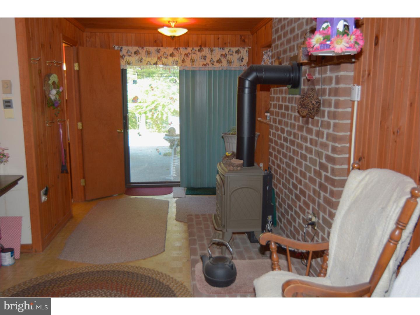 3138 Mannerchor Road Reading, PA 19605 - Photo 11 of 23