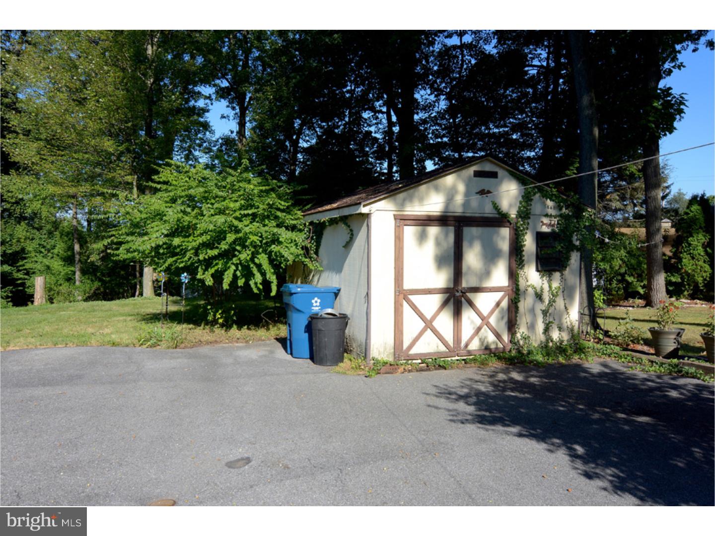 3138 Mannerchor Road Reading, PA 19605 - Photo 15 of 23