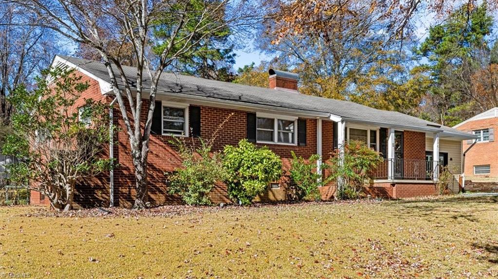 1236 Pepperidge Road Asheboro, NC 27205 - Photo 3 of 33 Gallery Image 3