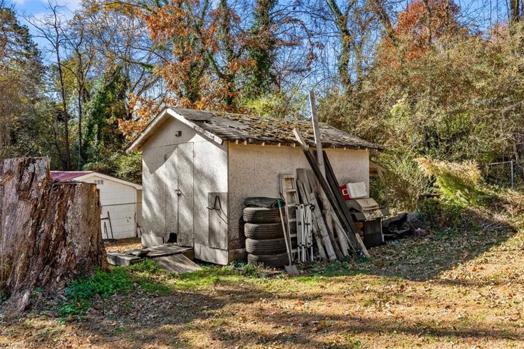 1236 Pepperidge Road Asheboro, NC 27205 - Photo 32 of 33 Gallery Image 32
