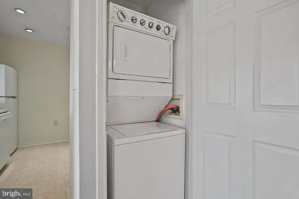 $2,350 | 20951 Timber Ridge Terrace, Unit 303, Ashburn, VA 20147