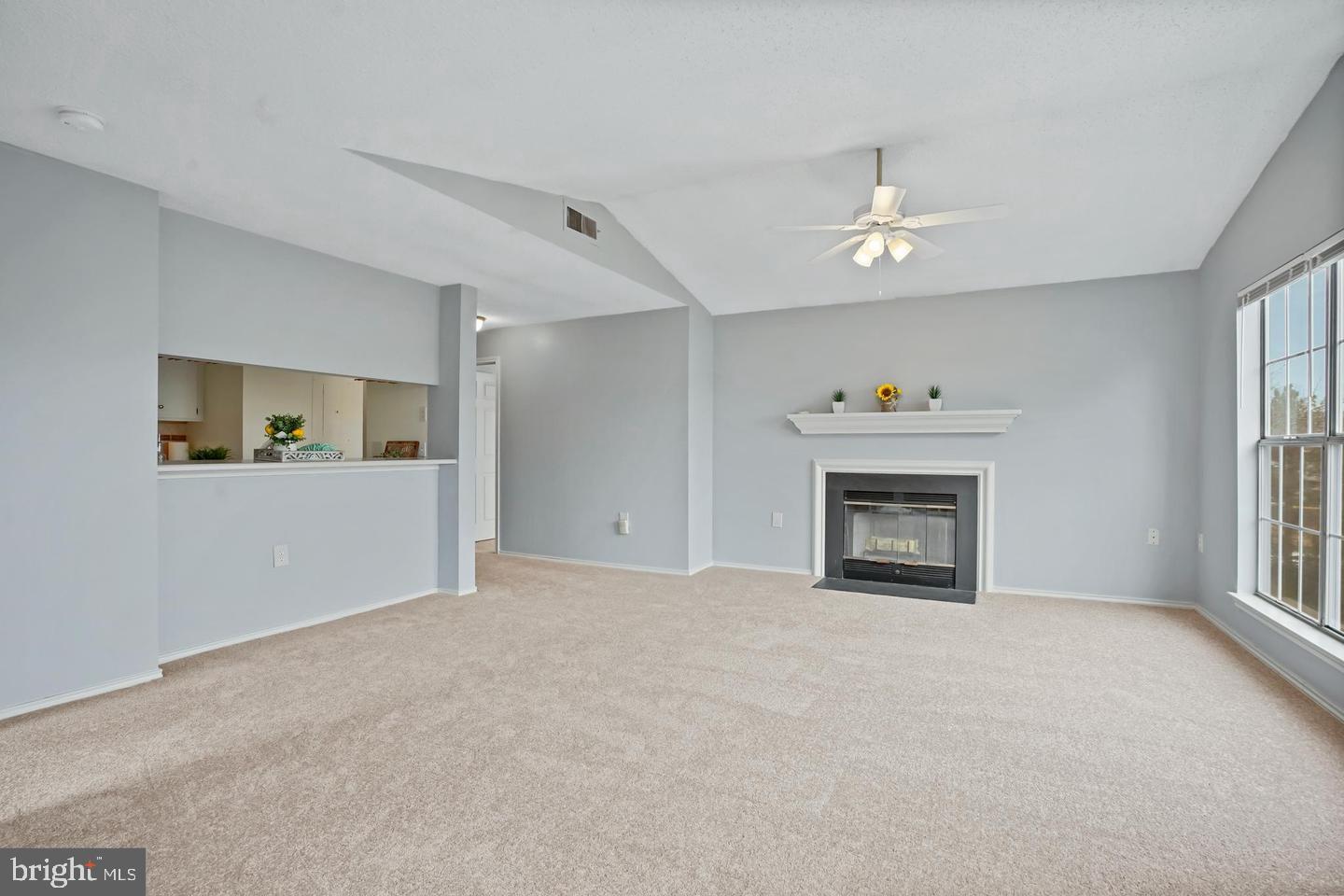 20951 Timber Ridge Terrace, Unit 303 Ashburn, VA 20147 - Photo 5 of 14