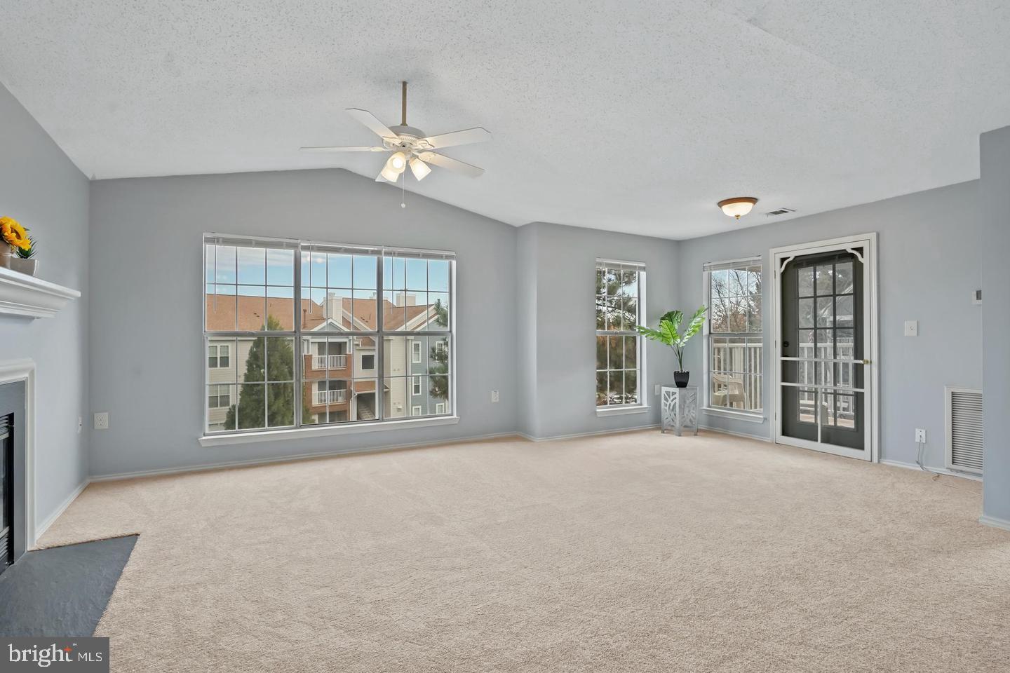 20951 Timber Ridge Terrace, Unit 303 Ashburn, VA 20147 - Photo 9 of 14