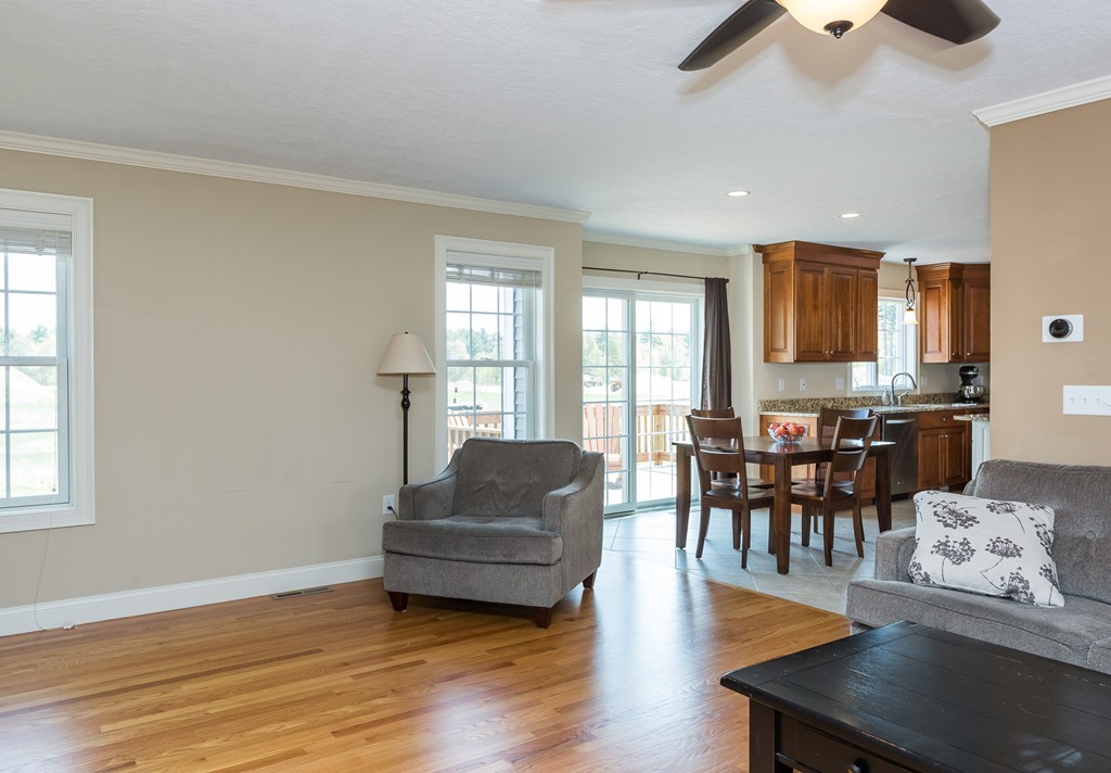 257 Montgomery Road Westfield, MA 01085 - Photo 8 of 27 Gallery Image 8