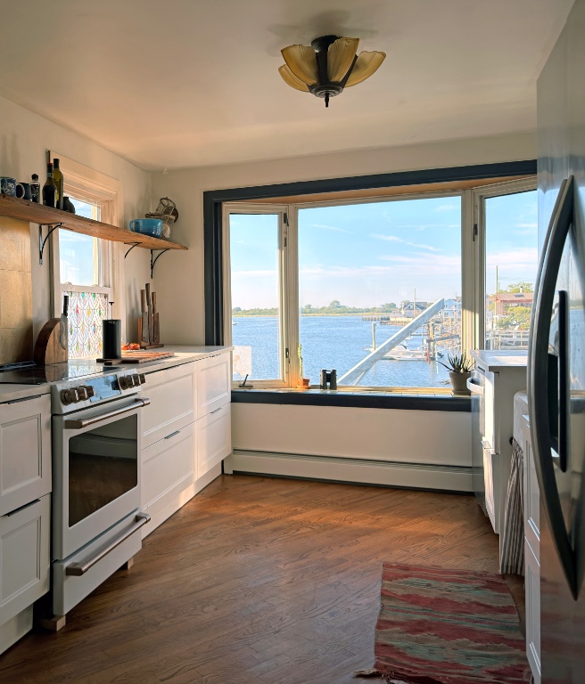 61 West 16th Road Queens, NY 11693 - Photo 4 of 30 Photo 4