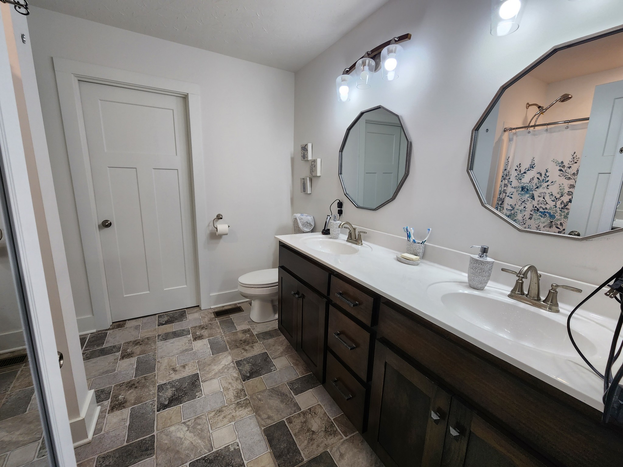 2525 Browning Branch Road Bethpage, TN 37022 - Photo 21 of 35 Gallery Image 21