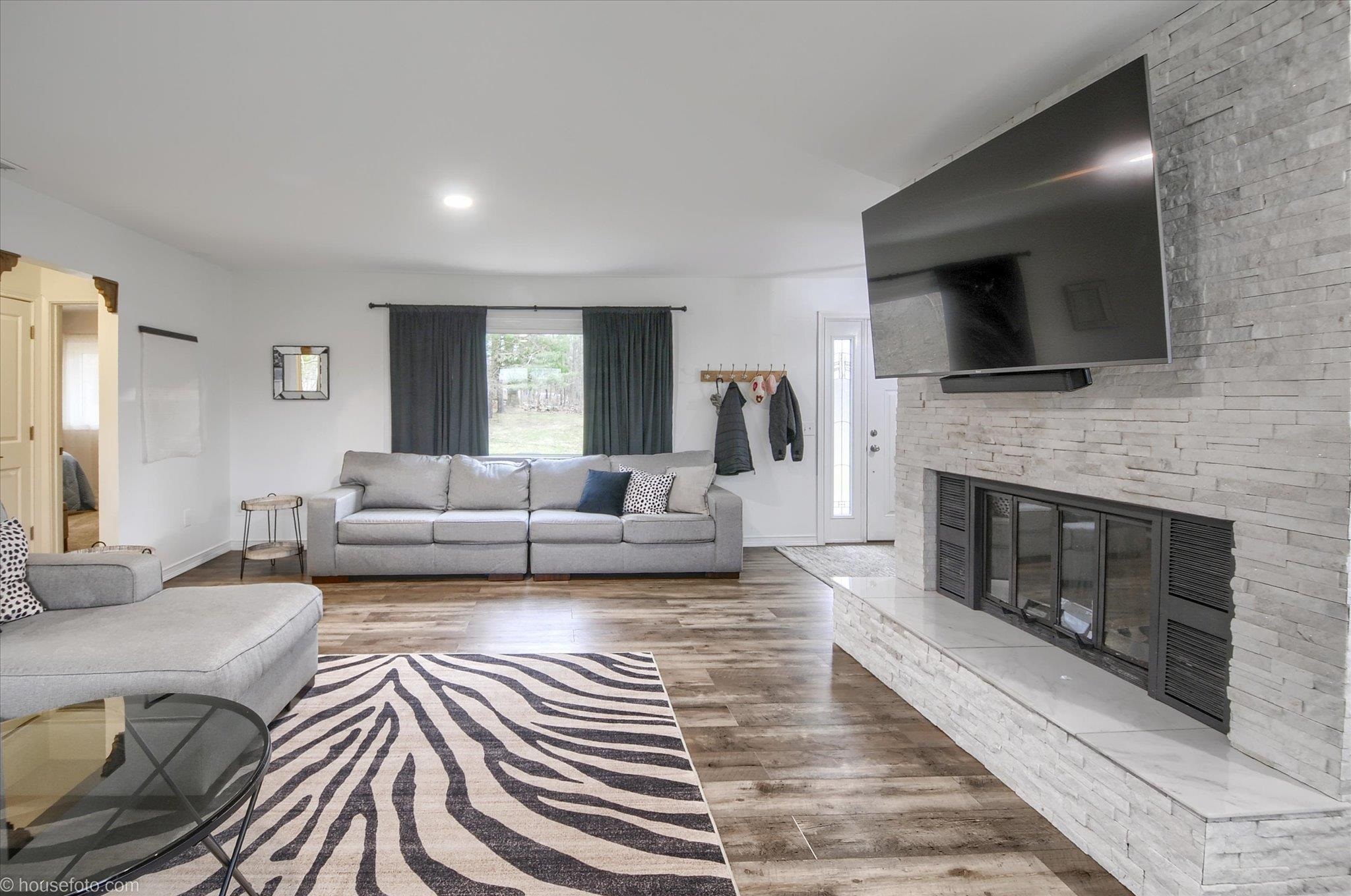 9701 Ellis Road Clarkston, MI 48348 - Photo 19 of 97 50168979-8e43f29c-5c6c-43be-8131-2671527170d7.JPG