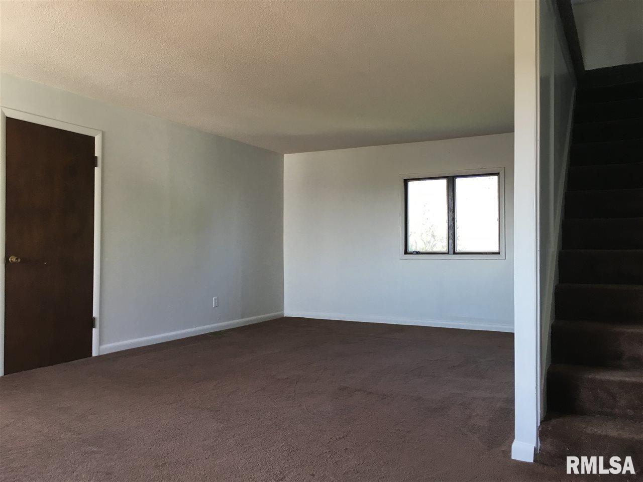 20381 East 1100th Street Good Hope, IL 61438 - Photo 3 of 22