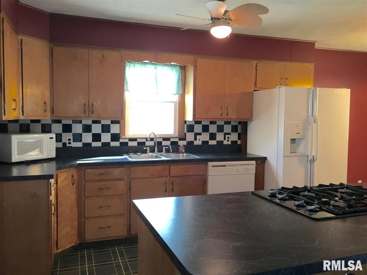 20381 East 1100th Street Good Hope, IL 61438 - Photo 5 of 22