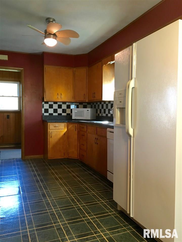 20381 East 1100th Street Good Hope, IL 61438 - Photo 7 of 22