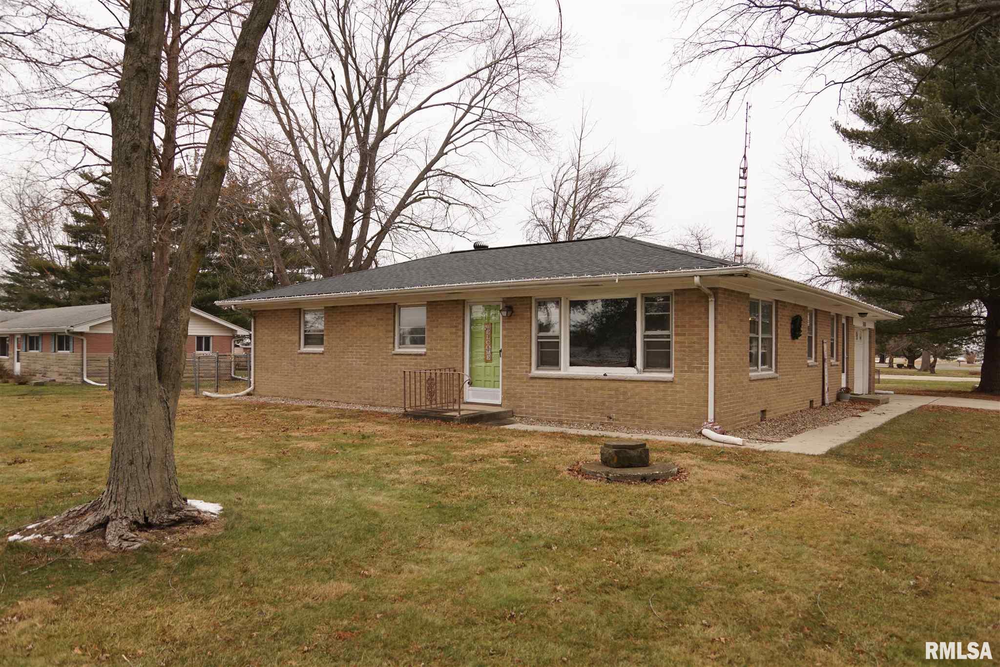 5765 Old Jacksonville Road Springfield, IL 62711 - Photo 1 of 20 Gallery Image 1