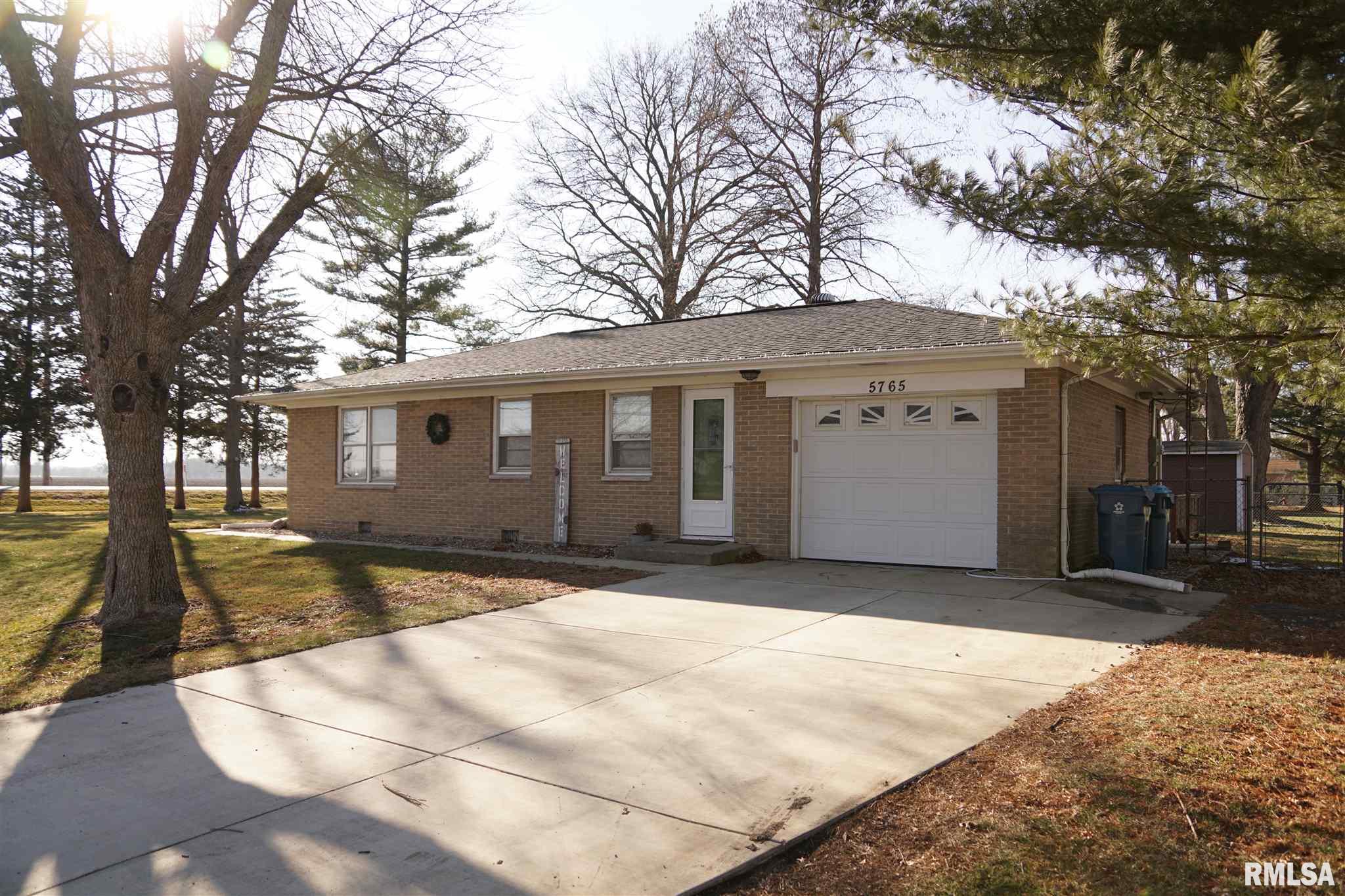 5765 Old Jacksonville Road Springfield, IL 62711 - Photo 2 of 20 Gallery Image 2