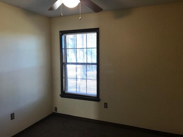 117 Beacons Bend Road Crestview, FL 32536 - Photo 23 of 30 an empty room with a window