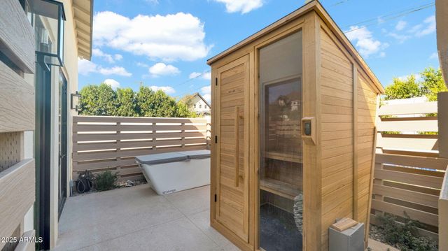 $6,598,995 | 6114 East Calle Del Norte, Scottsdale, AZ 85251