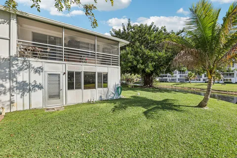 $139,900 | 104 Oakridge H, Unit H, Deerfield Beach, FL 33442