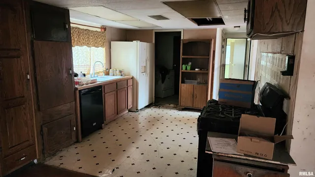 $20,000 | 213 Virginia Street, Cambria, IL 62915