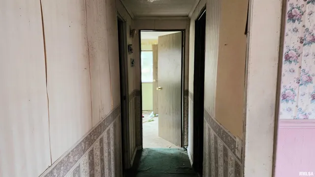 $20,000 | 213 Virginia Street, Cambria, IL 62915