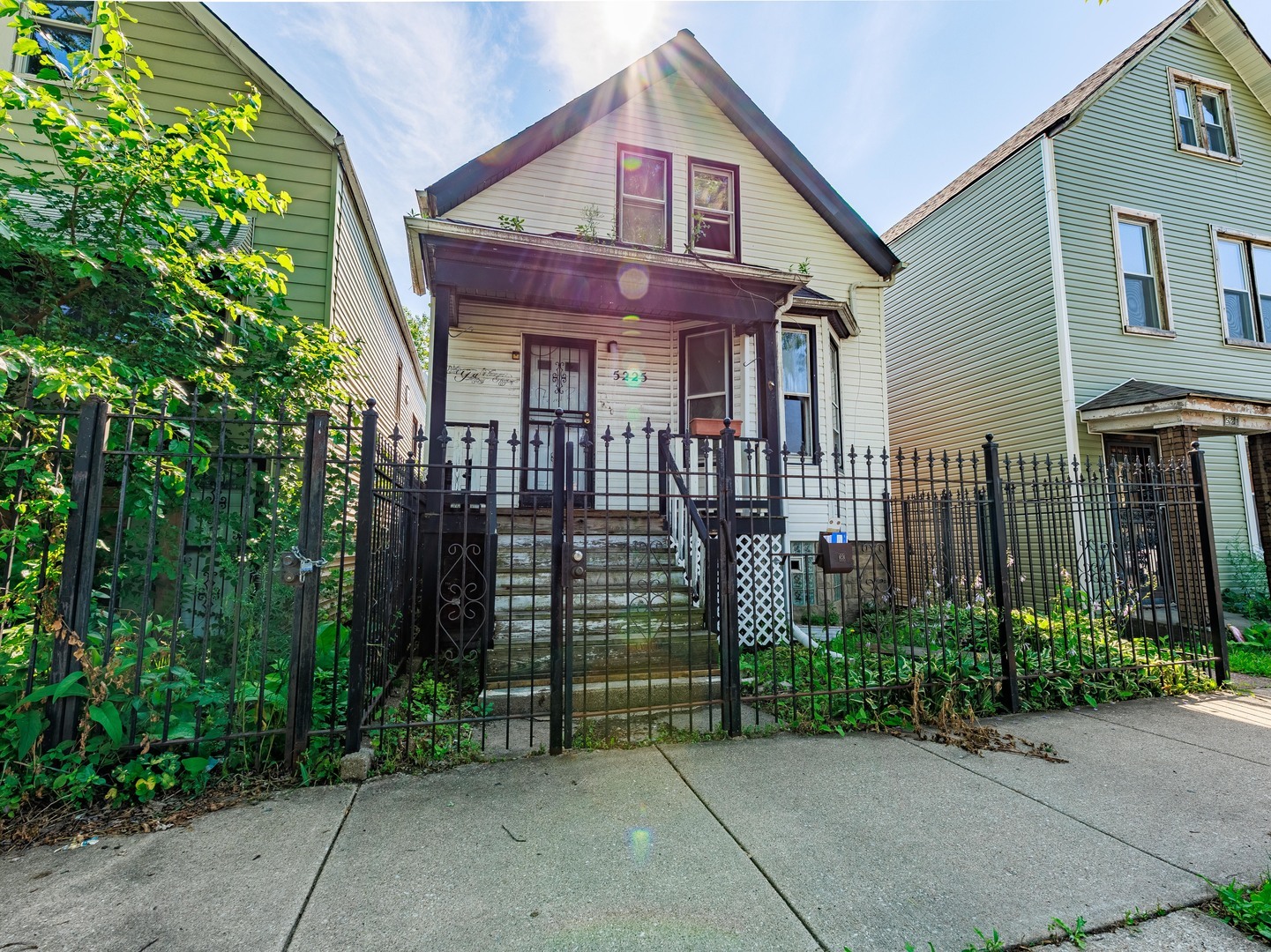 5225 South Wood Street Chicago, IL 60609 - Photo 13 of 14 a front view of a house