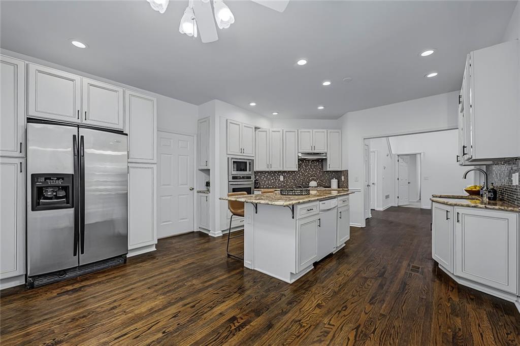 1509 Shadow Ridge Circle Woodstock, GA 30189 - Photo 13 of 56
