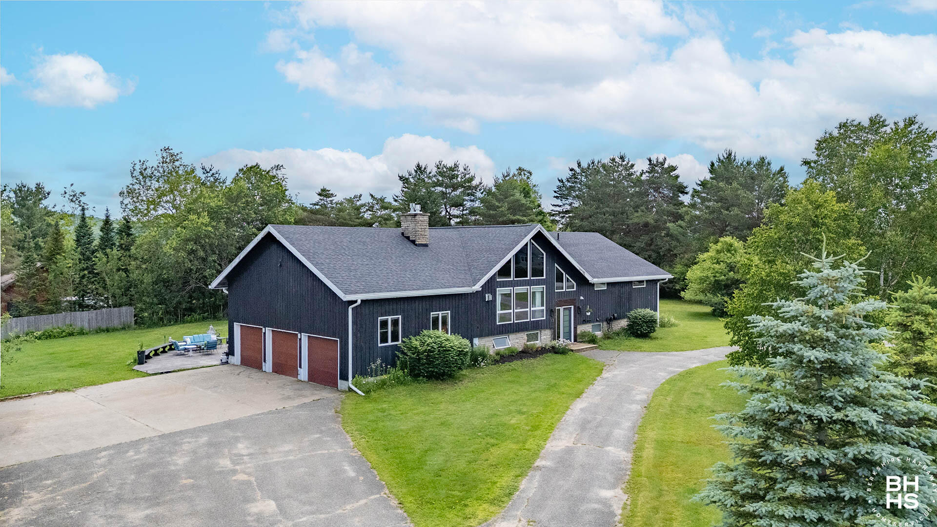 13 Meadow Road Saranac Lake, NY 12983 - Photo 2 of 51