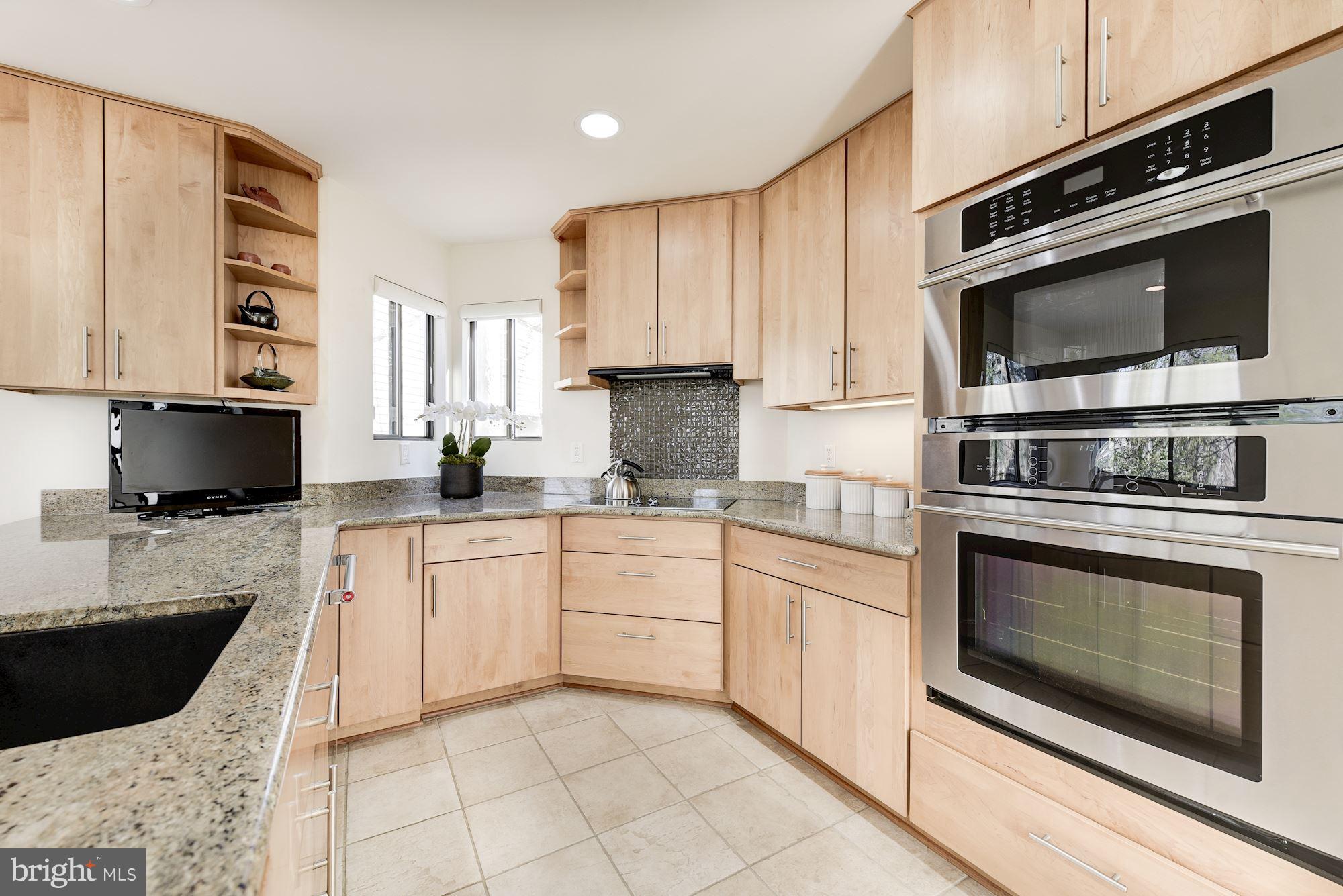 2263 Compass Point Lane Reston, VA 20191 - Photo 13 of 30 Upgraded kitchen w/ SS Jenn-Air applicances