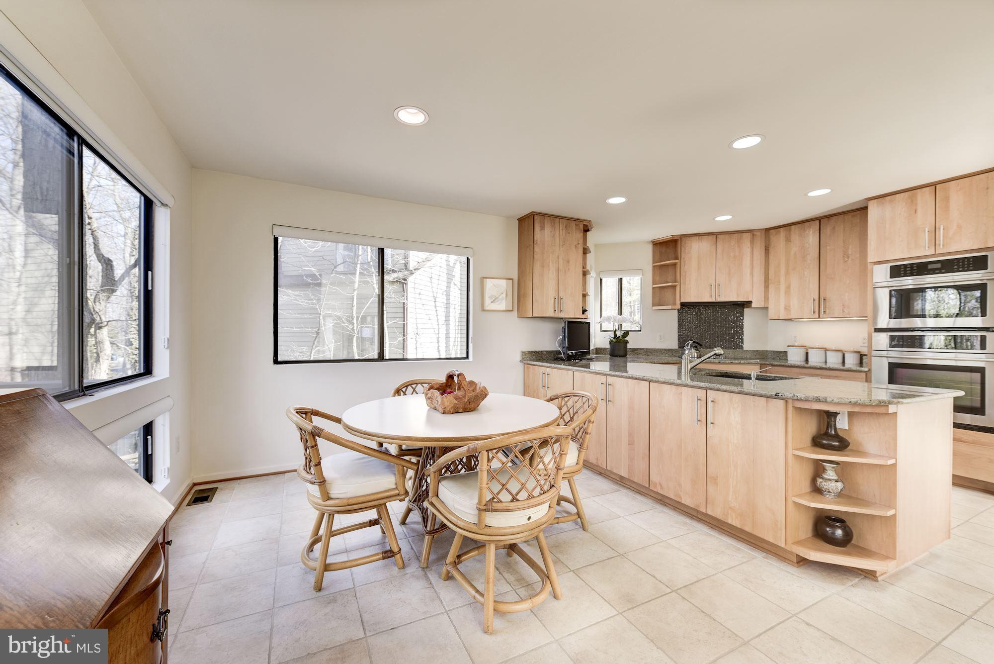 2263 Compass Point Lane Reston, VA 20191 - Photo 15 of 30 Light filled and spcacious eat in kitchen