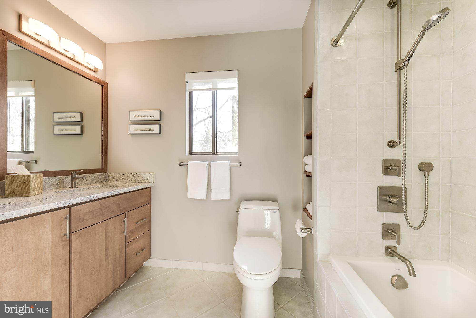 2263 Compass Point Lane Reston, VA 20191 - Photo 17 of 30 Upgraded full hall guest bath w/ granite