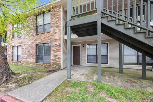 $114,999 | 1724 South Brightside View Drive, Unit I, Baton Rouge, LA 70820