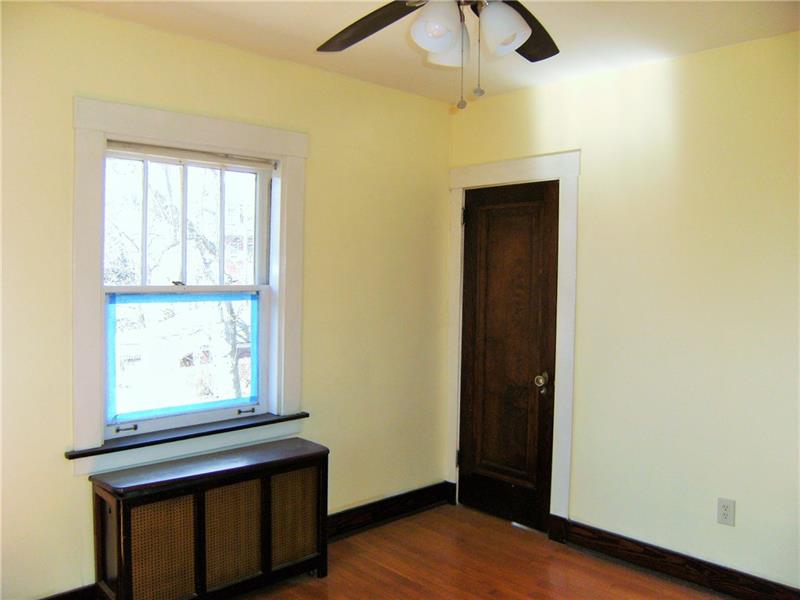 316 Le Roi Road Pittsburgh, PA 15208 - Photo 13 of 24 Bedroom 3